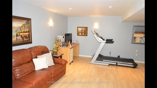 (Lower) - 147 Cove Crescent