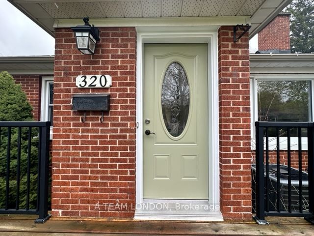 Detached House leased at 320 Brock Street, London, South B, N6K 2M2 - MLS: X11903092