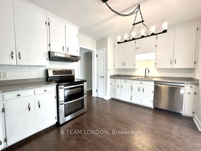 Detached House leased at 320 Brock Street, London, South B, N6K 2M2 - MLS: X11903092