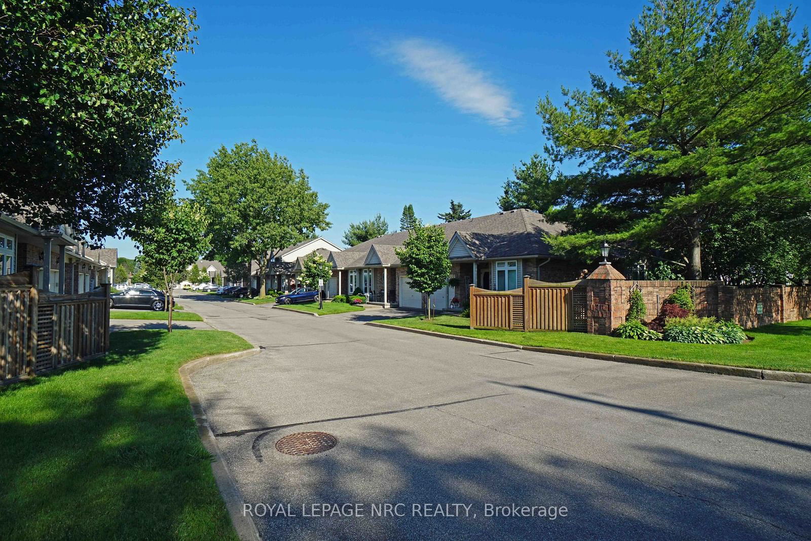 Townhouse for sale at 28-5070 drummond Road, Niagara Falls, 211 - Cherrywood, L2E 6E4 - MLS: X11903261