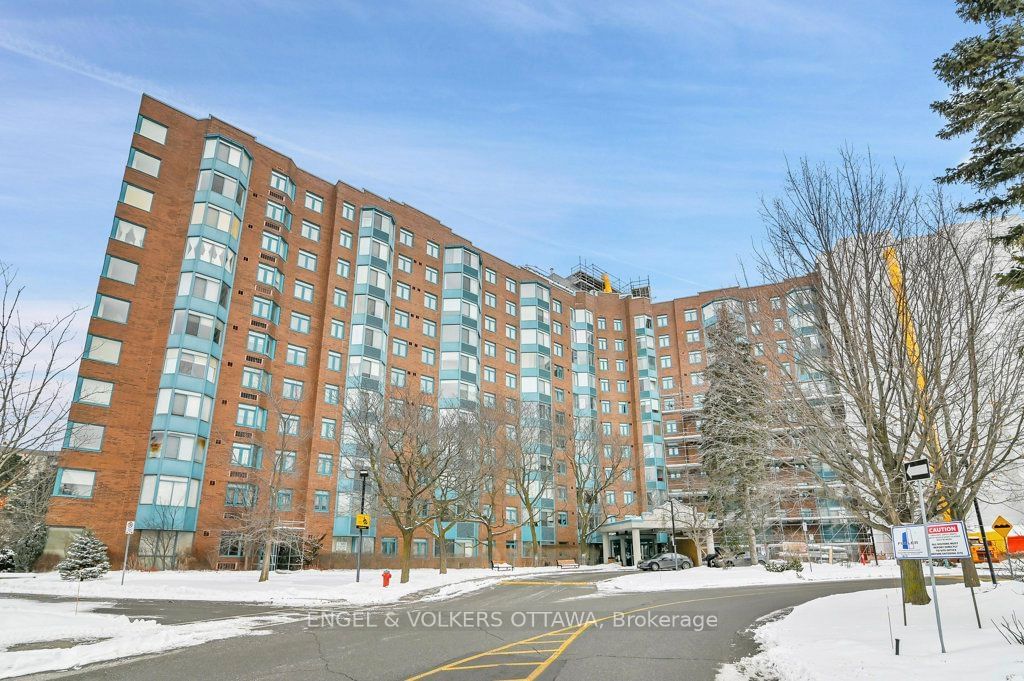 Condo sold at 313-1025 Grenon Avenue, Britannia Heights - Queensway Terrace N and Area, 6202 - Fairfield Heights, K2B 8S5 - MLS: X11903381