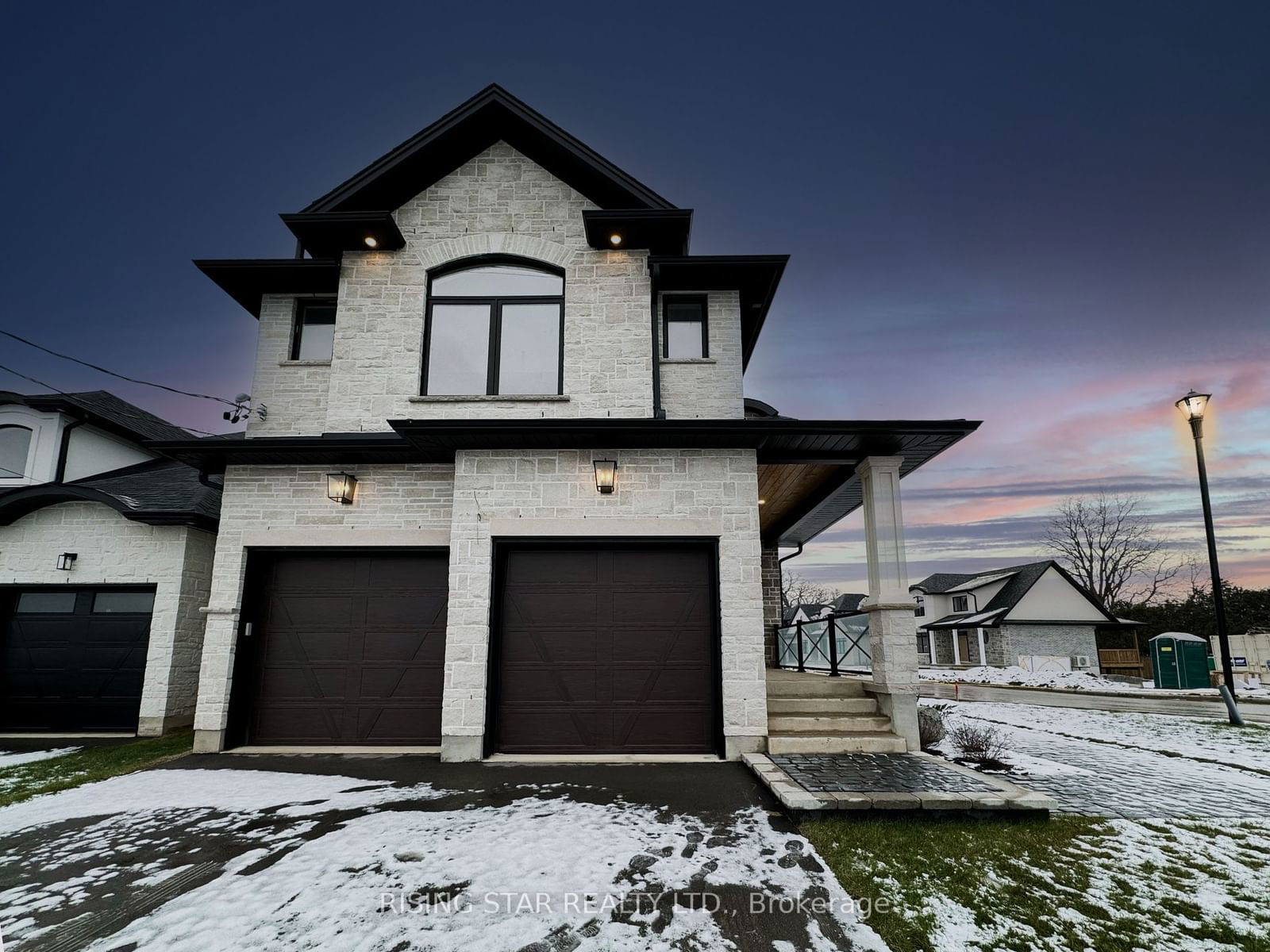 Detached House sold at 240 Mount Pleasant Street, Brantford, N3T 1V1 - MLS: X11903448