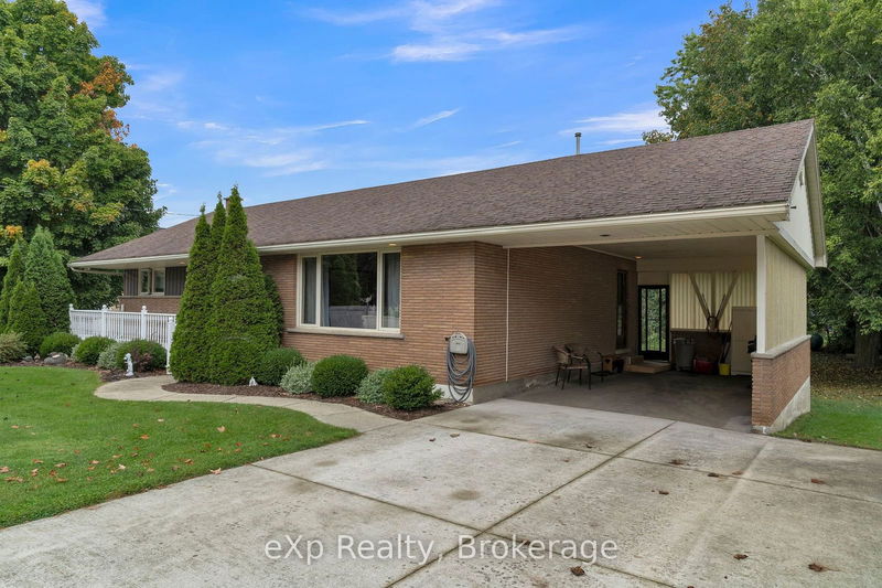 home for sale on 402 Mary Street