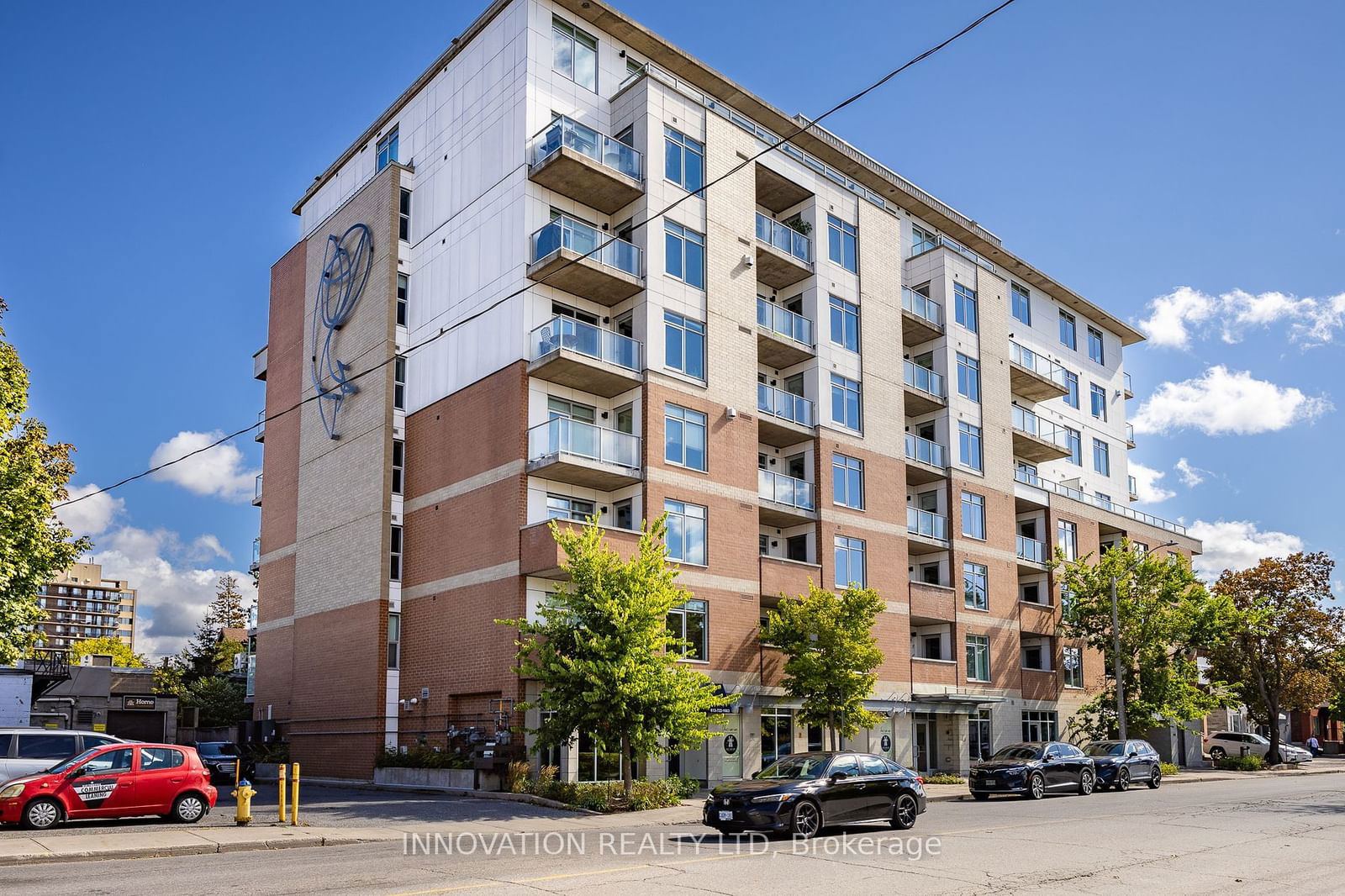 Condo sold at 405-131 HOLLAND Avenue, Tunneys Pasture and Ottawa West, 4303 - Ottawa West, K1Y 3A2 - MLS: X11903781