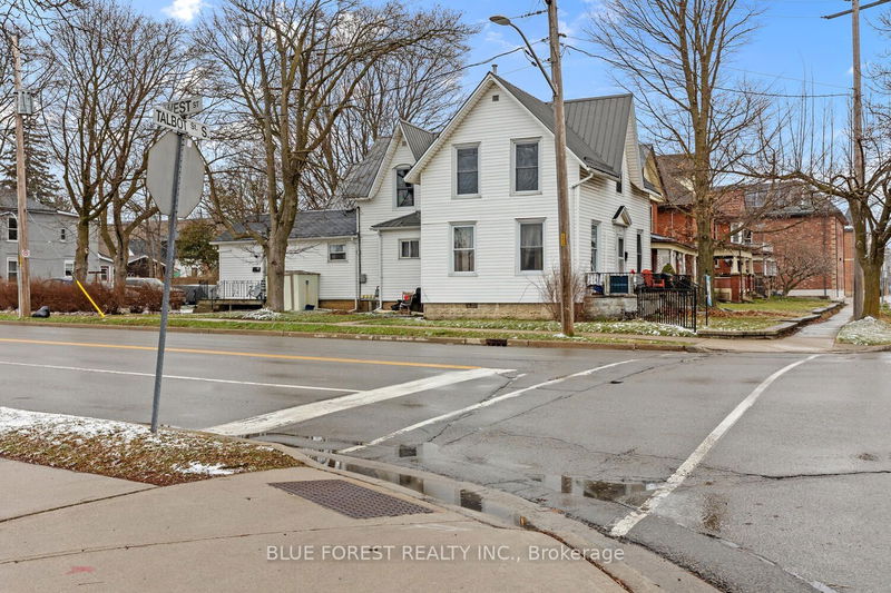 32 Talbot St, Norfolk - Simcoe image-0-0