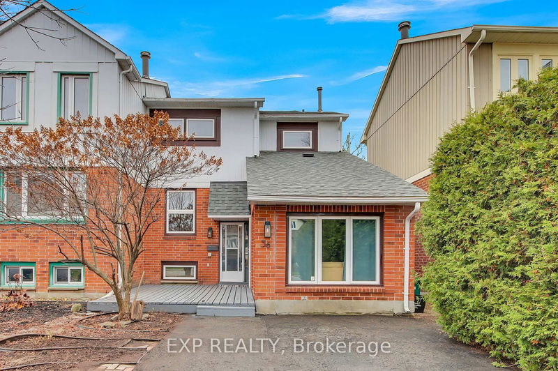 home for lease on 36 Greenboro Crescent