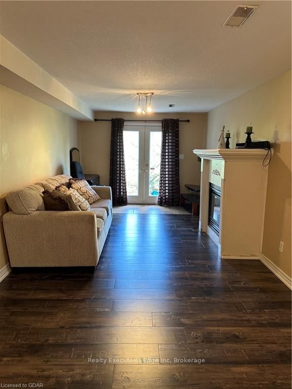 home for lease on 193 Clair Road W