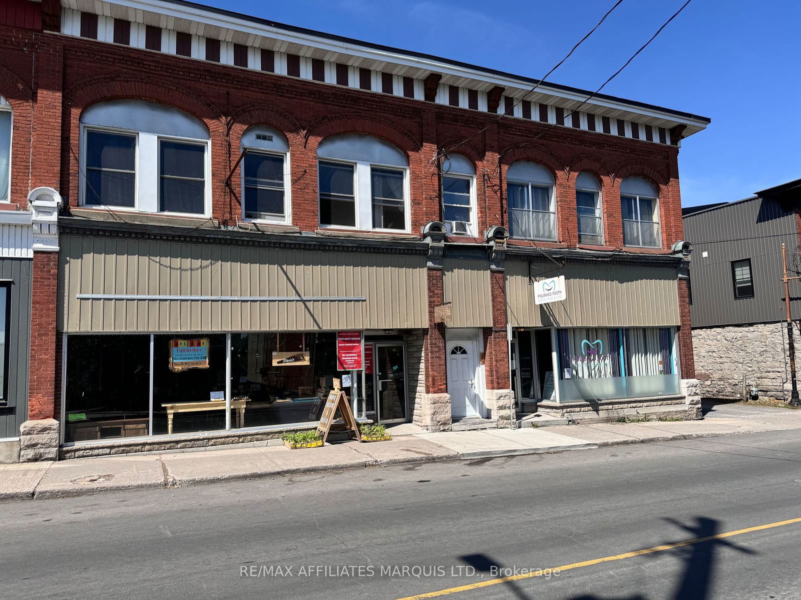 Building at 24-26 Alexandria Main Street, North Glengarry, 719 - Alexandria