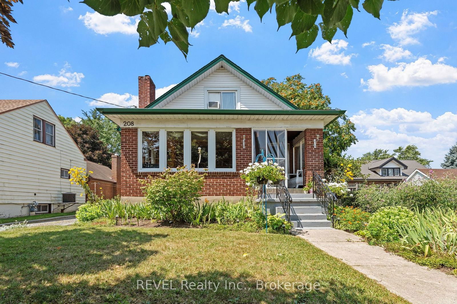 Building at 208 NORTH Street, Fort Erie, 332 - Central