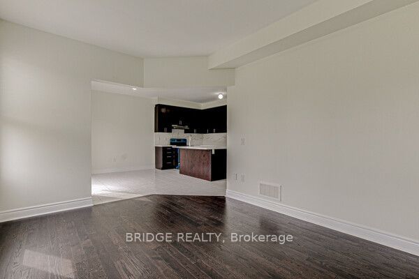 533 Dunlop Court
