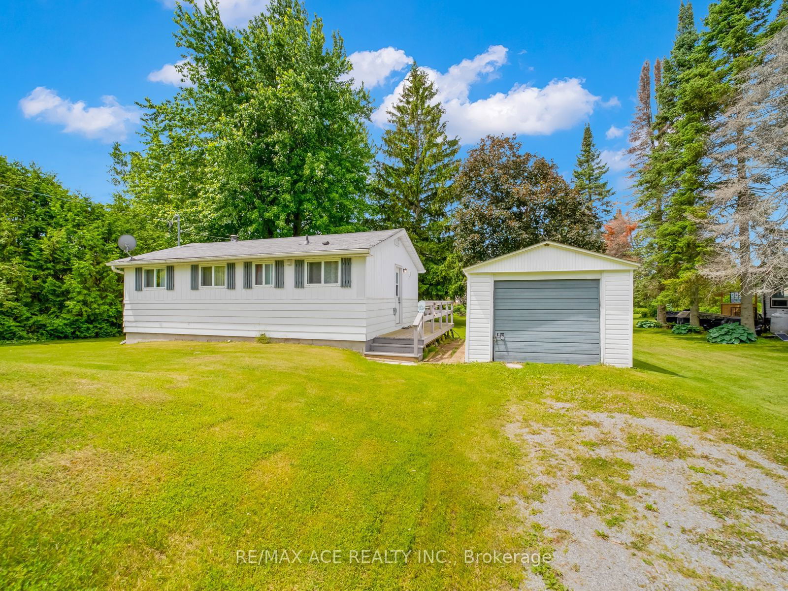 Building at 69 Blythe Shore Road, Kawartha Lakes, Fenelon Falls