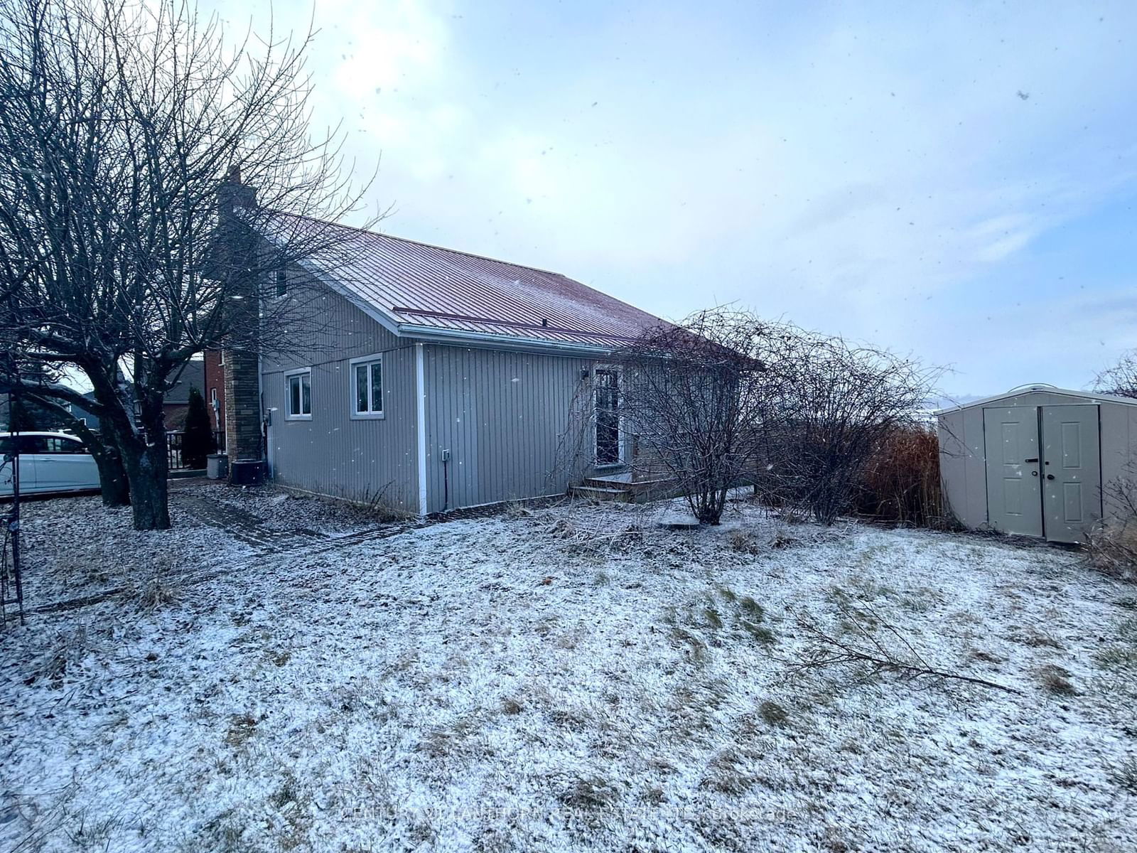 Detached House sold at 20 Ridley Street, Prince Edward County, Ameliasburgh, K8N 4Z1 - MLS: X11904653