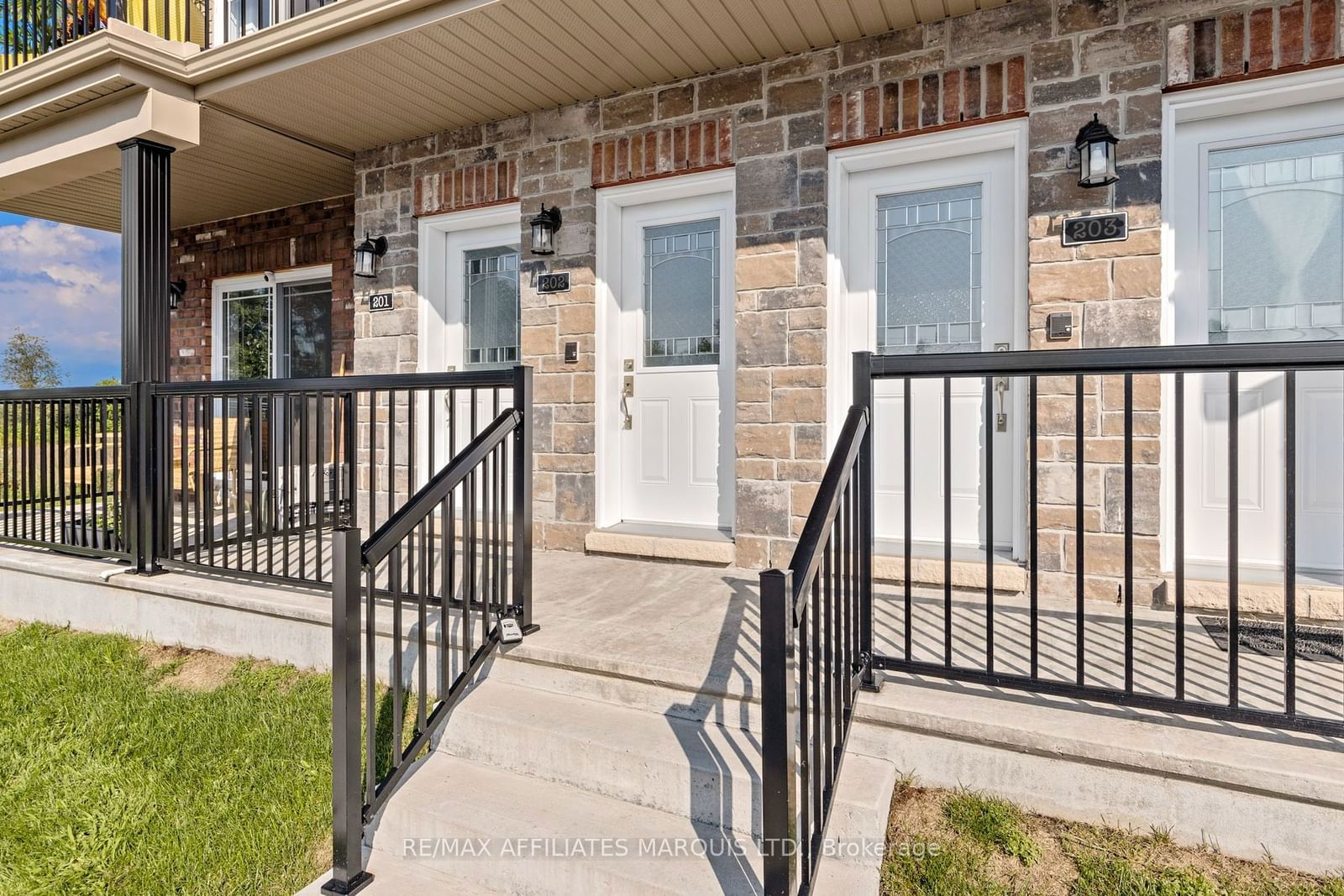 Condo for sale at 212-229 WATER Street, Cornwall, 717 - Cornwall, K6H 1A2 - MLS: X11904925