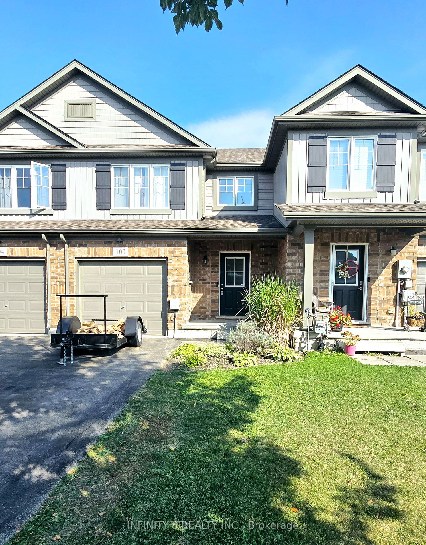 Townhouse for sale at 100 ROSELAWN Crescent, Welland, 771 - Coyle Creek, L3C 0C4 - MLS: X11904944