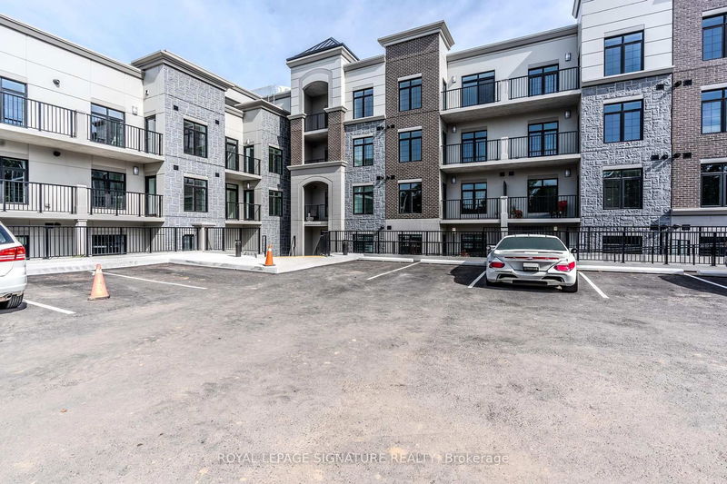 home for lease on 301-153 Wilson Street W