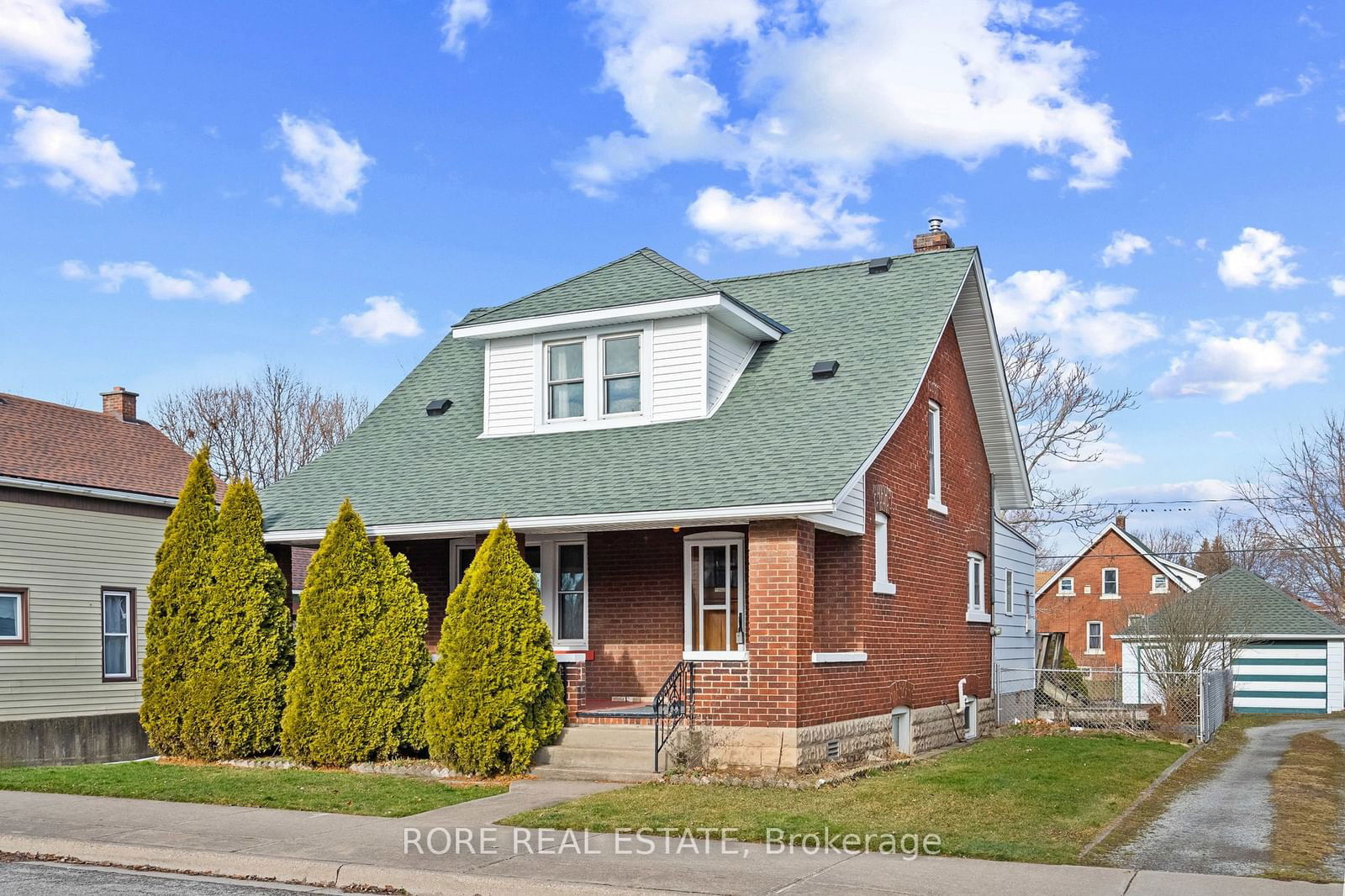 Detached House sold at 234 Jarvis Street, Fort Erie, 332 - Central, L2A 2S5 - MLS: X11905506