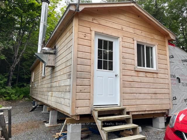 Building at 93 RYE Road, Parry Sound Remote Area, Lount