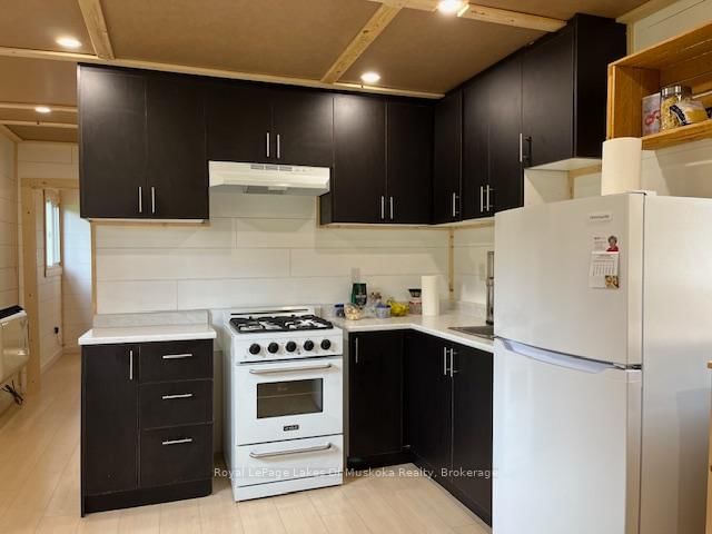 Room1