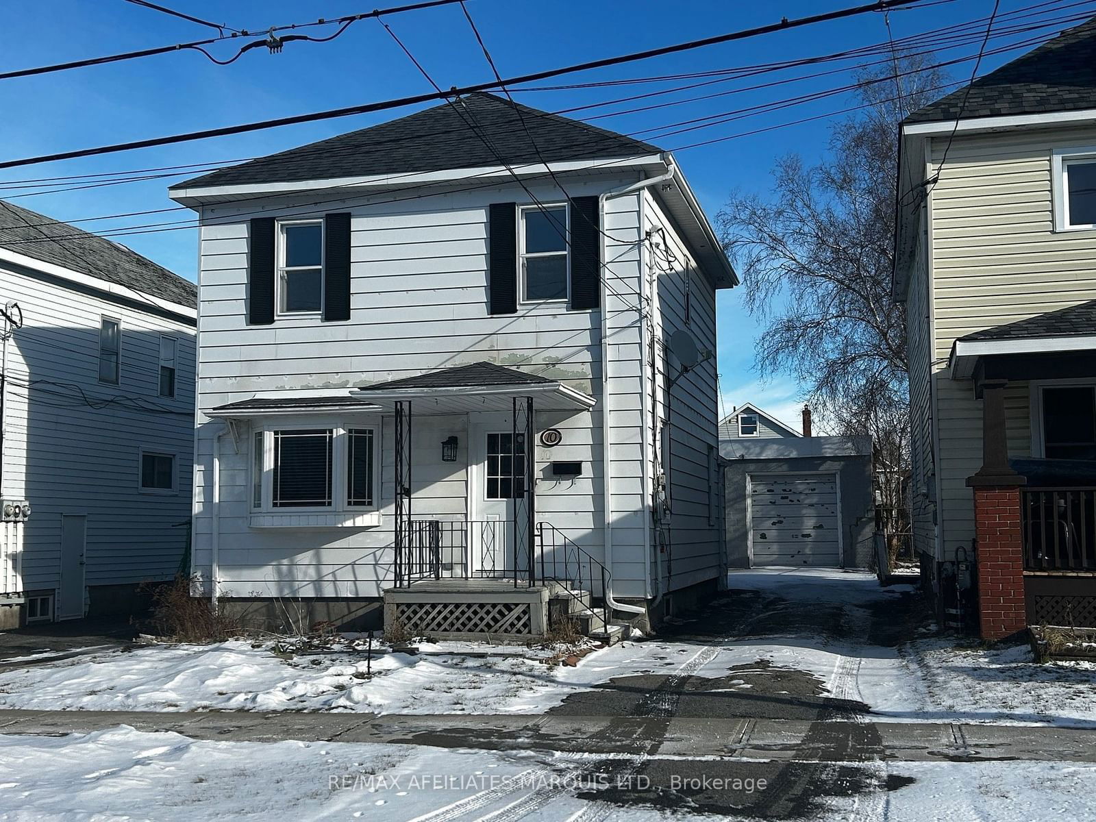 Detached House for sale at 10 Millville Avenue, Cornwall, 717 - Cornwall, K6H 4K4 - MLS: X11906960