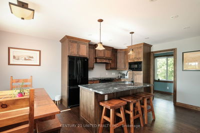 1188 Connaught Dr, Smith-Ennismore-Lakefield - Rural Smith-Ennismore-Lakefield image-0-4