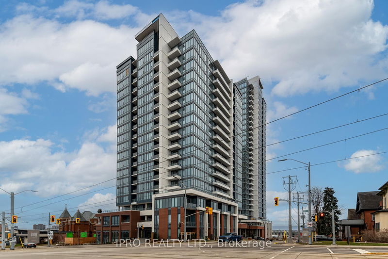 home for lease on 1104-5 Wellington Street S
