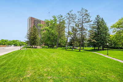 Unit 1209 — 665 Bathgate Dr, Overbrook - Castleheights and Area - 3505 - Carson Meadows image-0-1