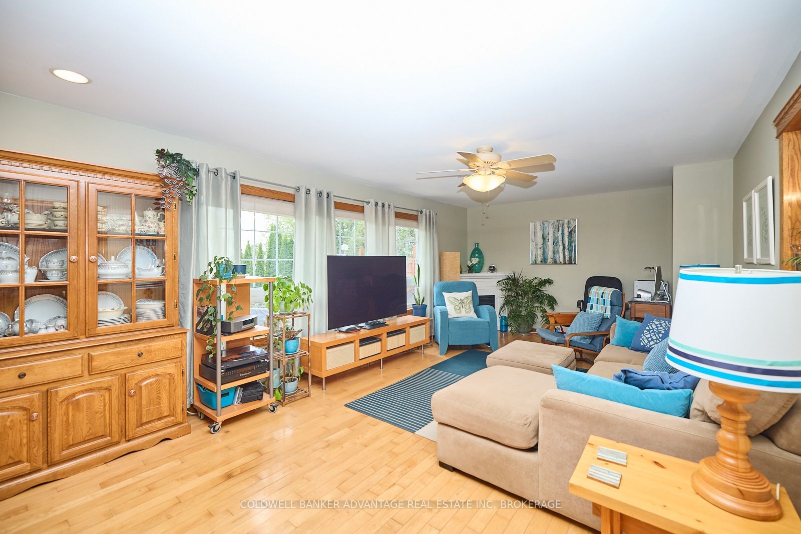 Listing Image 13