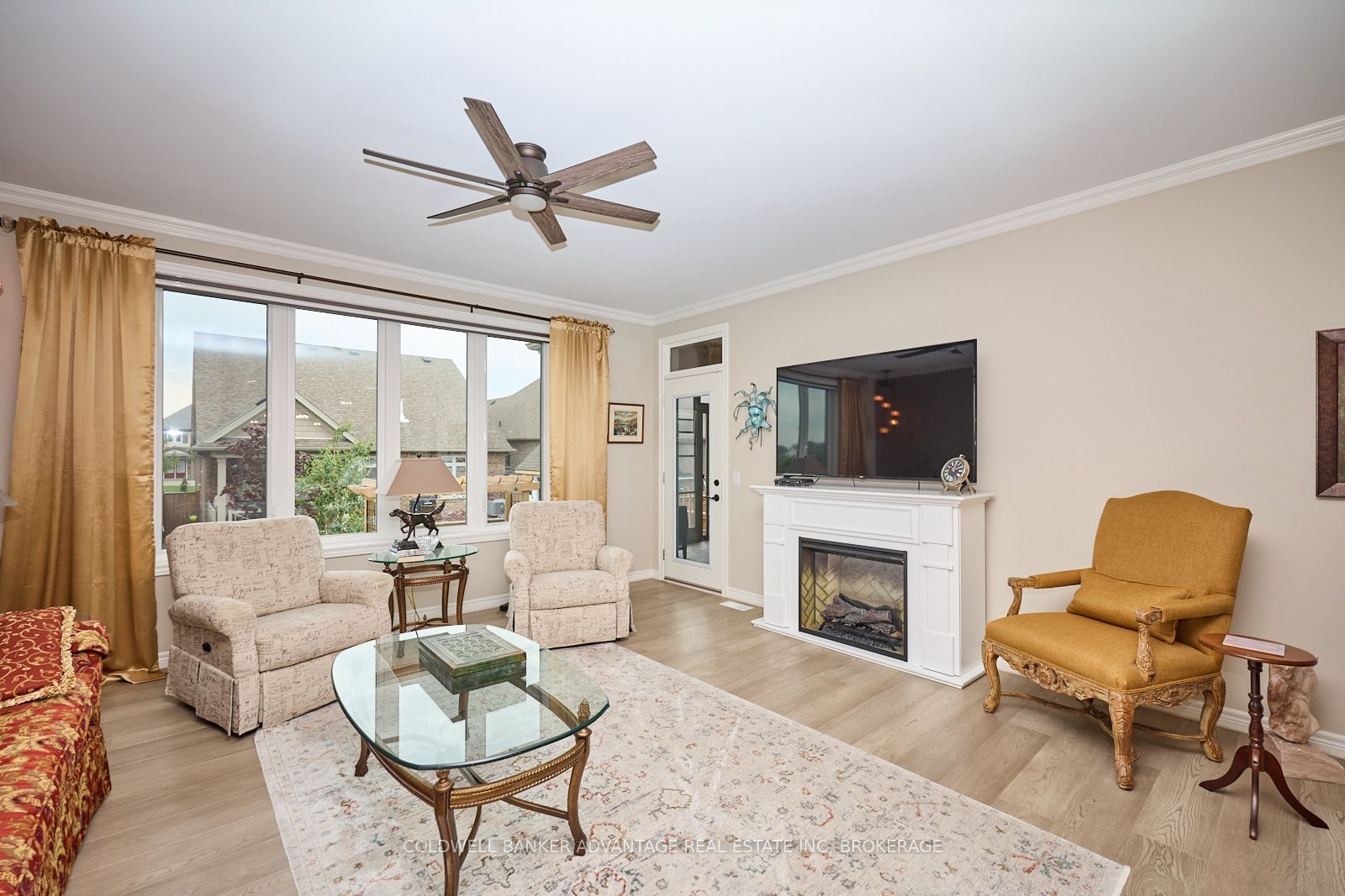 Listing Image 15