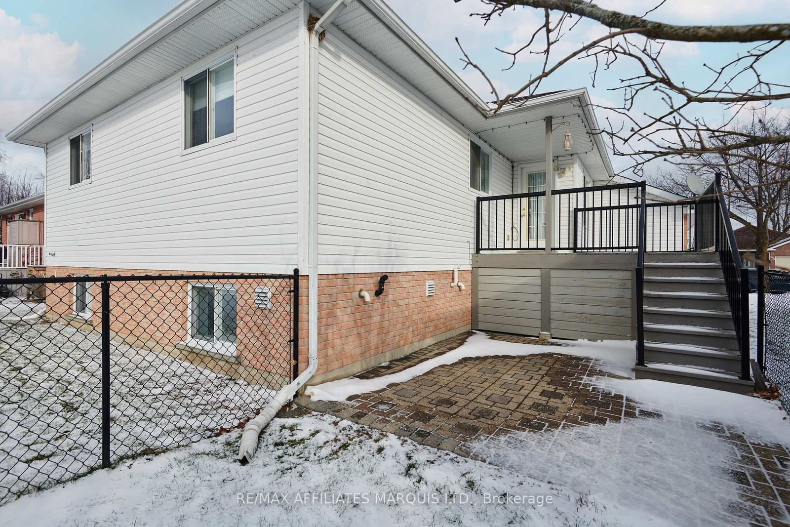 Listing Image 26