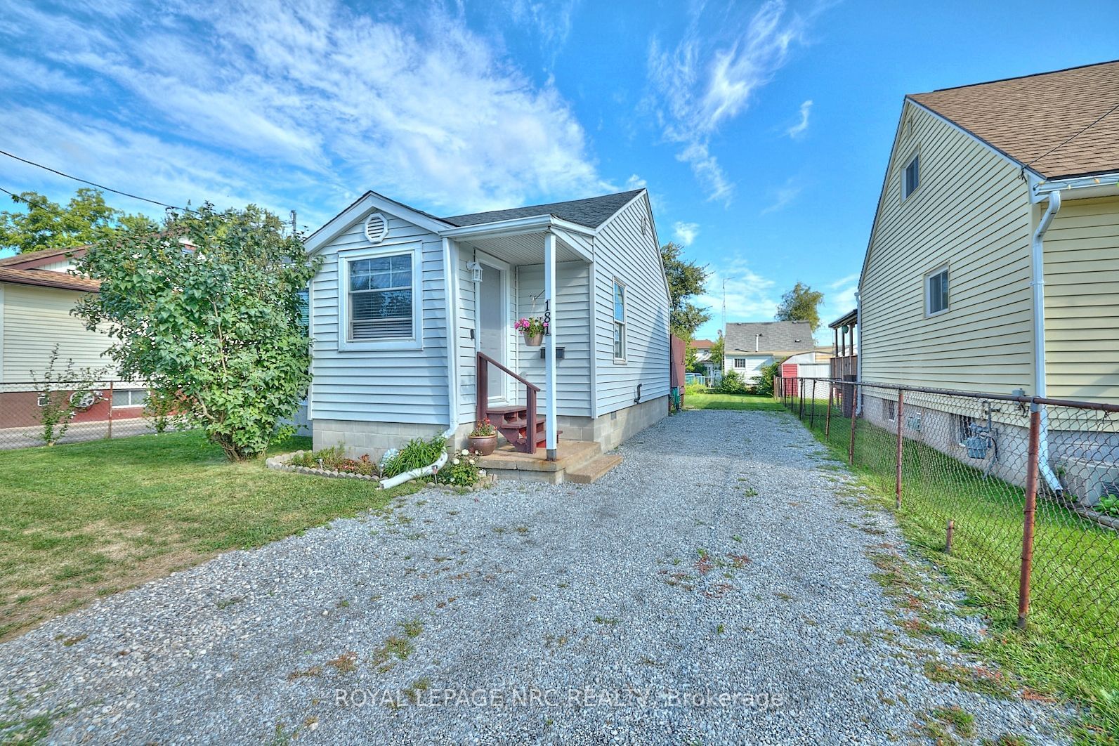 Detached House for sale at 181 Idylewylde Street, Fort Erie, 332 - Central, L2A 2L4 - MLS: X11908255