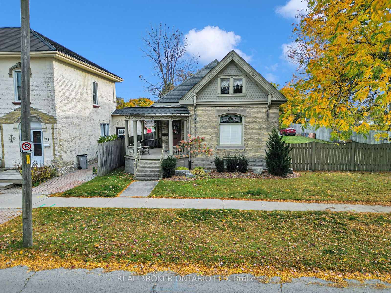 Detached House for sale at 106 Front Street, Strathroy-Caradoc, NW, N7G 1X8 - MLS: X11908301