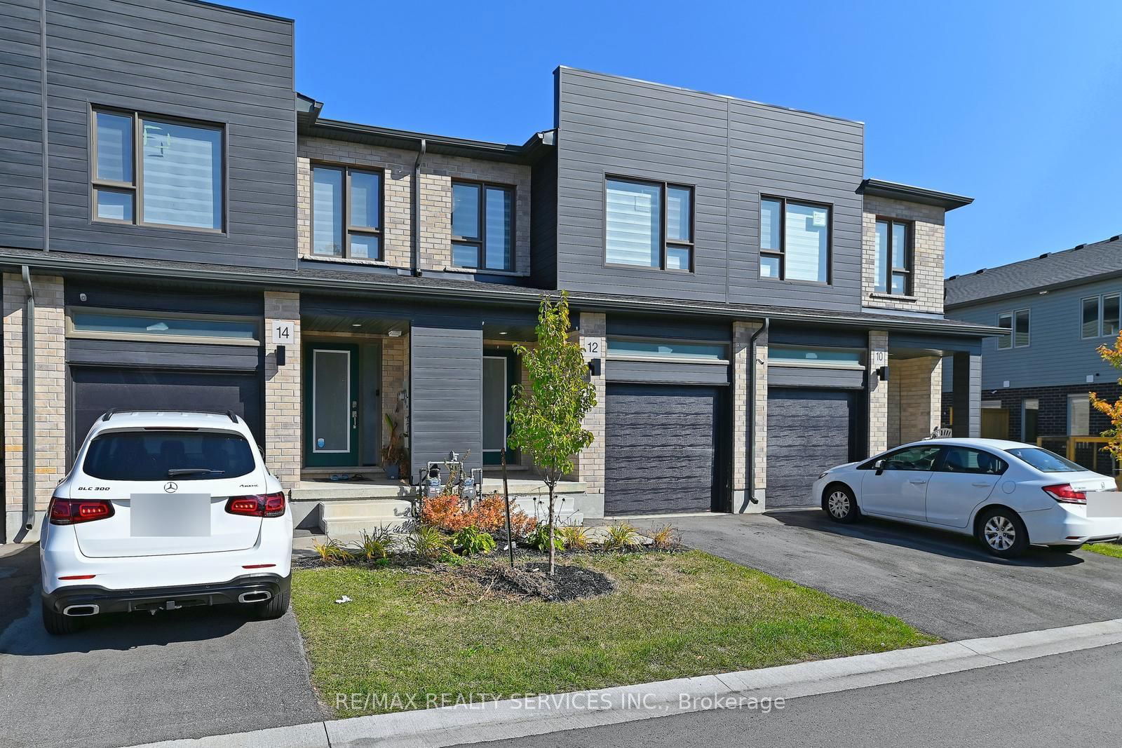 Townhouse for sale at 12 Roper Place, Kitchener, N2R 1R2 - MLS: X11908442