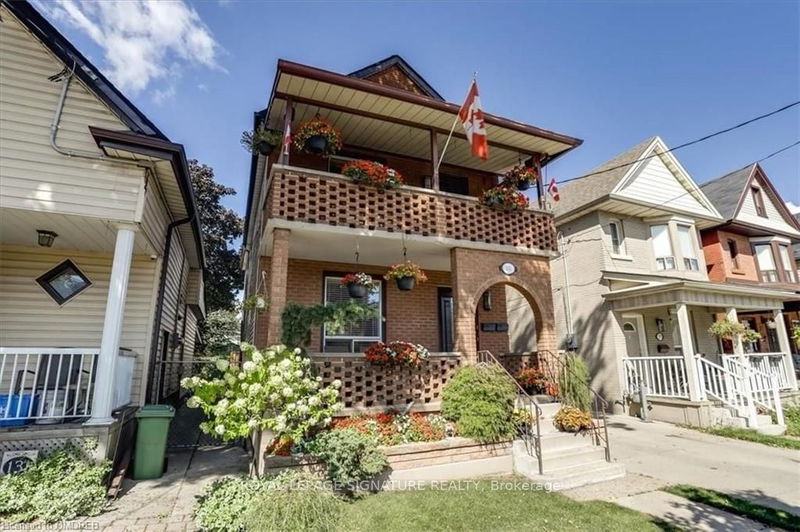 Unit Upper — 133 Cavell Ave, Hamilton - Crown Point image-0-0