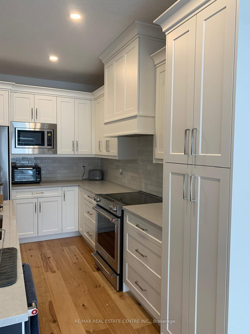 36 Walker Rd, Ingersoll, N5C 4H3 | Image 3