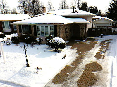 Detached House for sale at 7984 Michael Street, Niagara Falls, 213 - Ascot, L2H 2B7 - MLS: X11909105