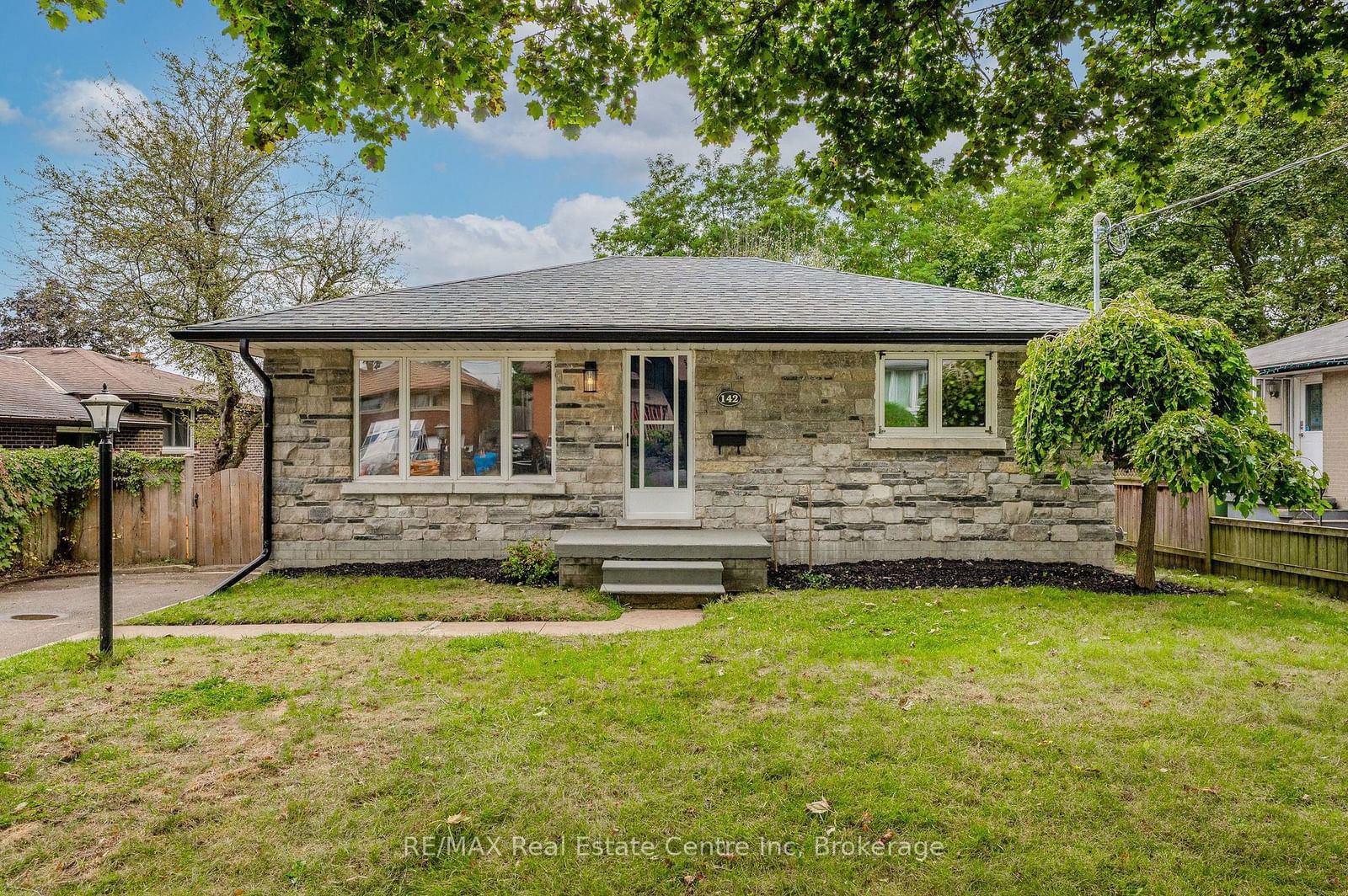 Building at 142 RENFIELD Street, Guelph, Waverley