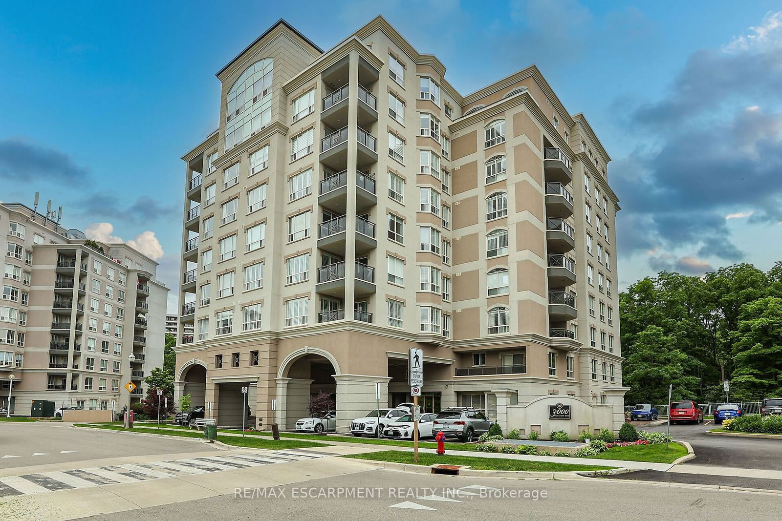 Condo sold at 807-3000 Creekside Drive, Hamilton, Dundas, L9H 7S8 - MLS: X11909681