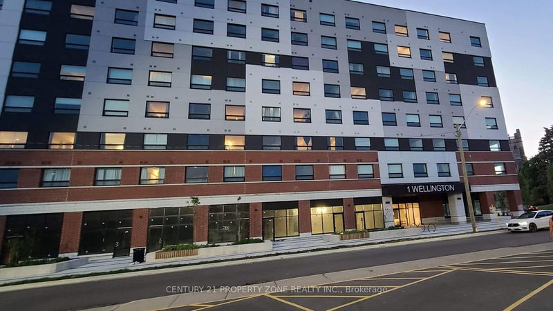 home for lease on 411-1 Wellington Street