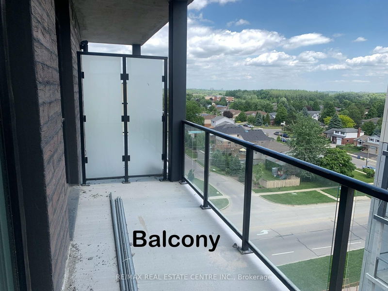 home for lease on 704B-181 Elmira Road S