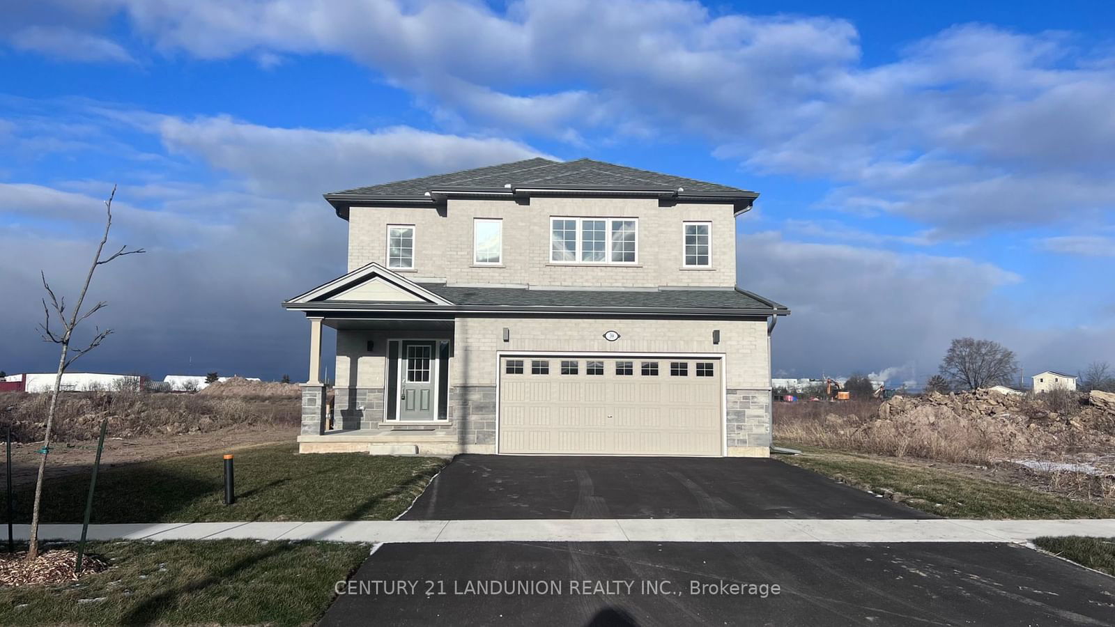 Building at 39 Meadowlark Drive, Port Colborne