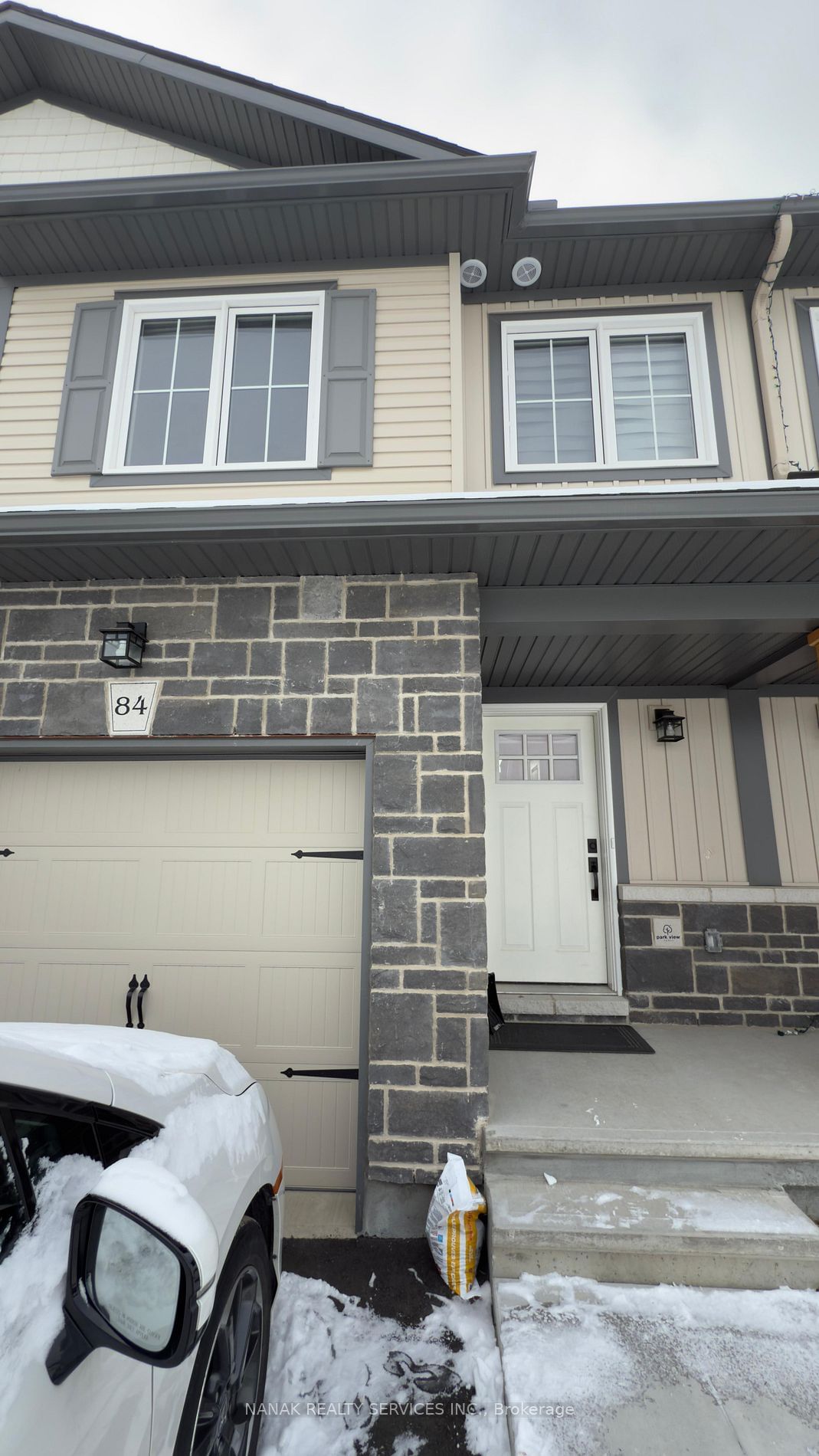 Townhouse leased at 84 STAPLES Boulevard, Smiths Falls, 901 - Smiths Falls, K7A 0A5 - MLS: X11910087