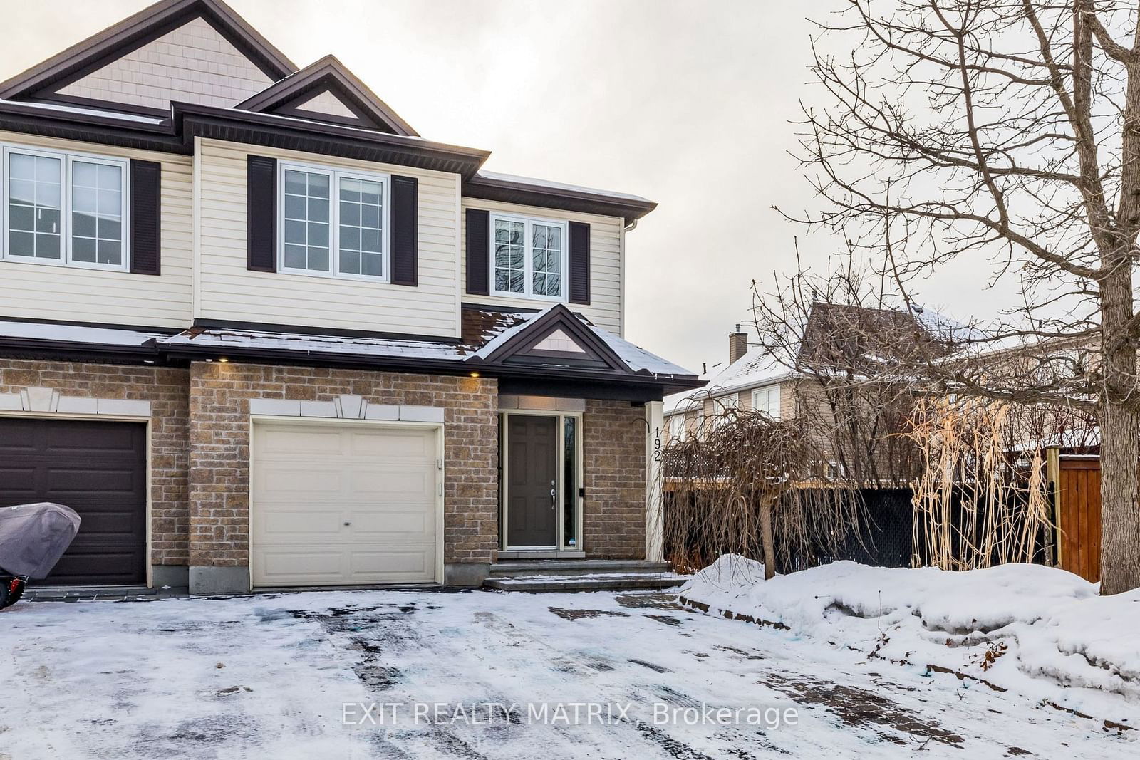 Semi-Detached House sold at 192 Mojave Crescent, Stittsville - Munster - Richmond, 8211 - Stittsville (North), K2S 0H4 - MLS: X11910098