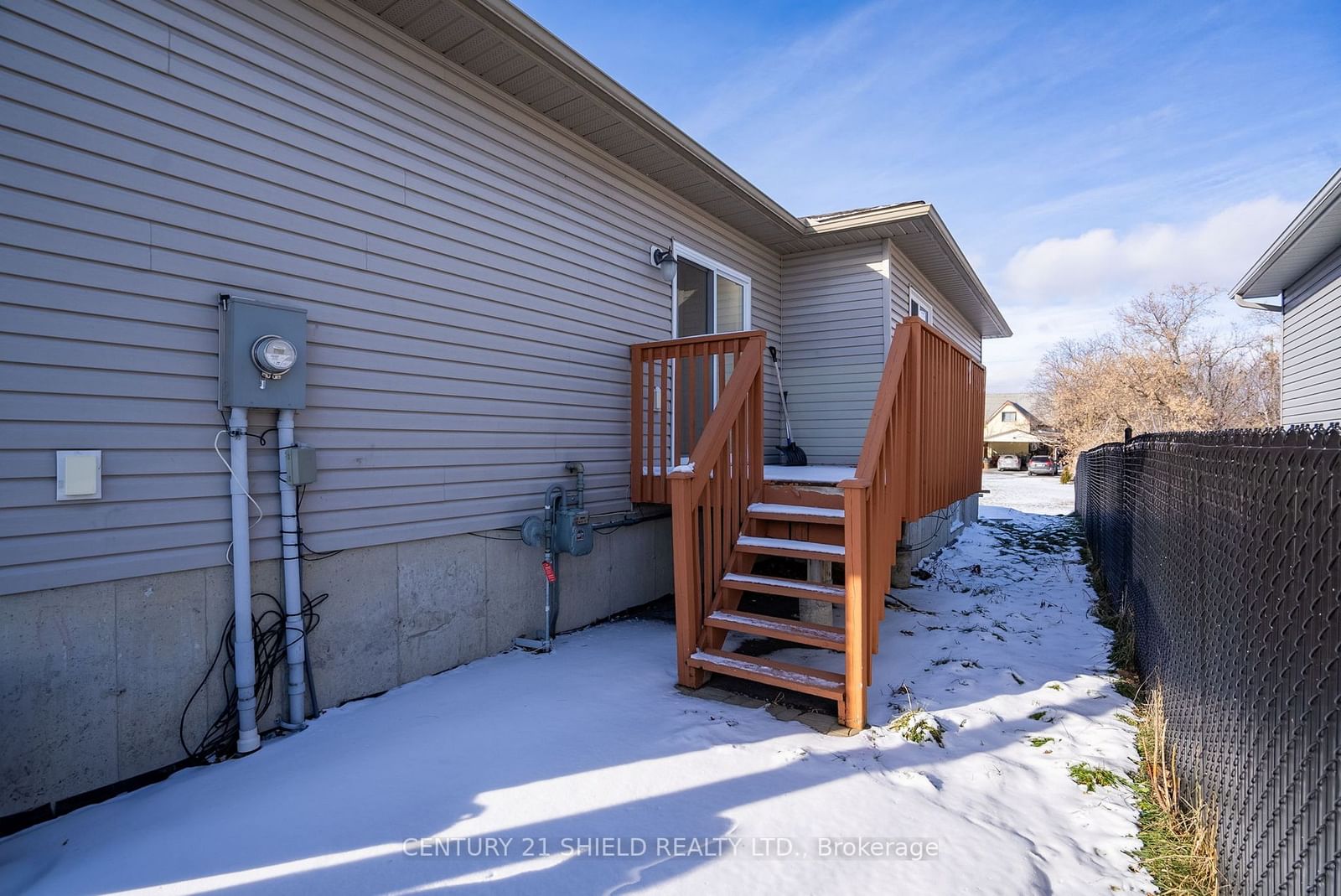Listing Image 19