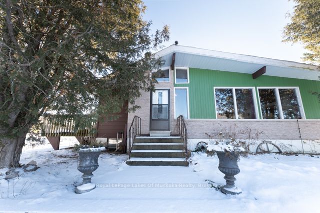 1524 Hekkla Rd, Muskoka Lakes, P0C 1J0 | Image 2