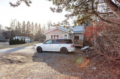 22166 Loyalist Pkwy, Quinte West -  image-0-1