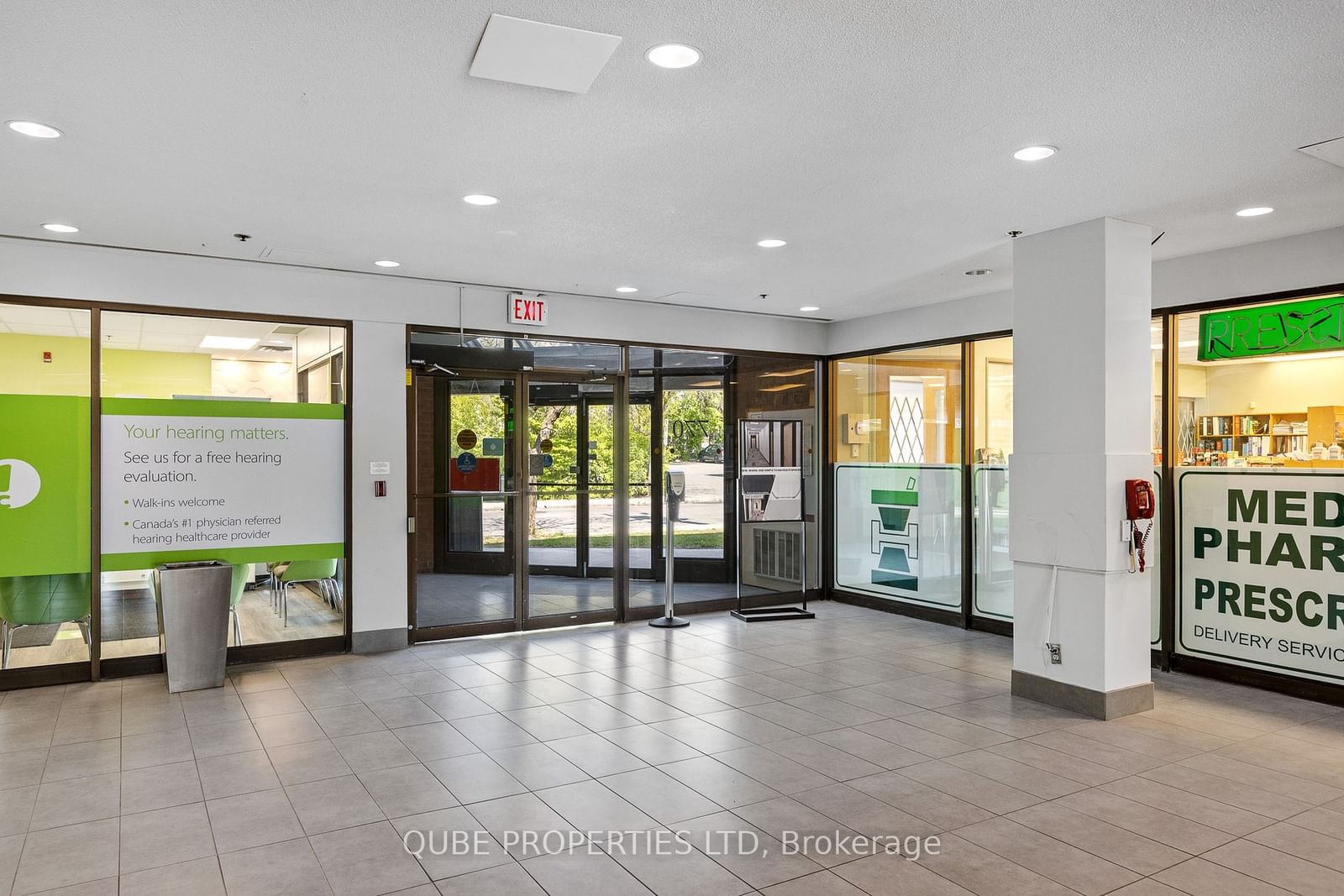 770 BROADVIEW Avenue - Photo 3