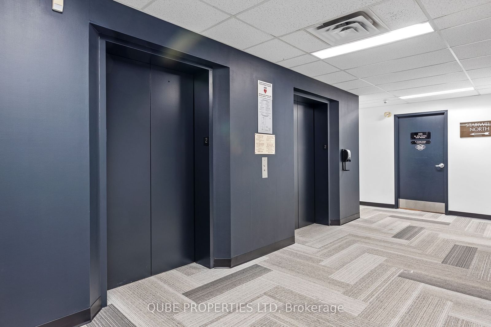 770 BROADVIEW Avenue - Photo 4