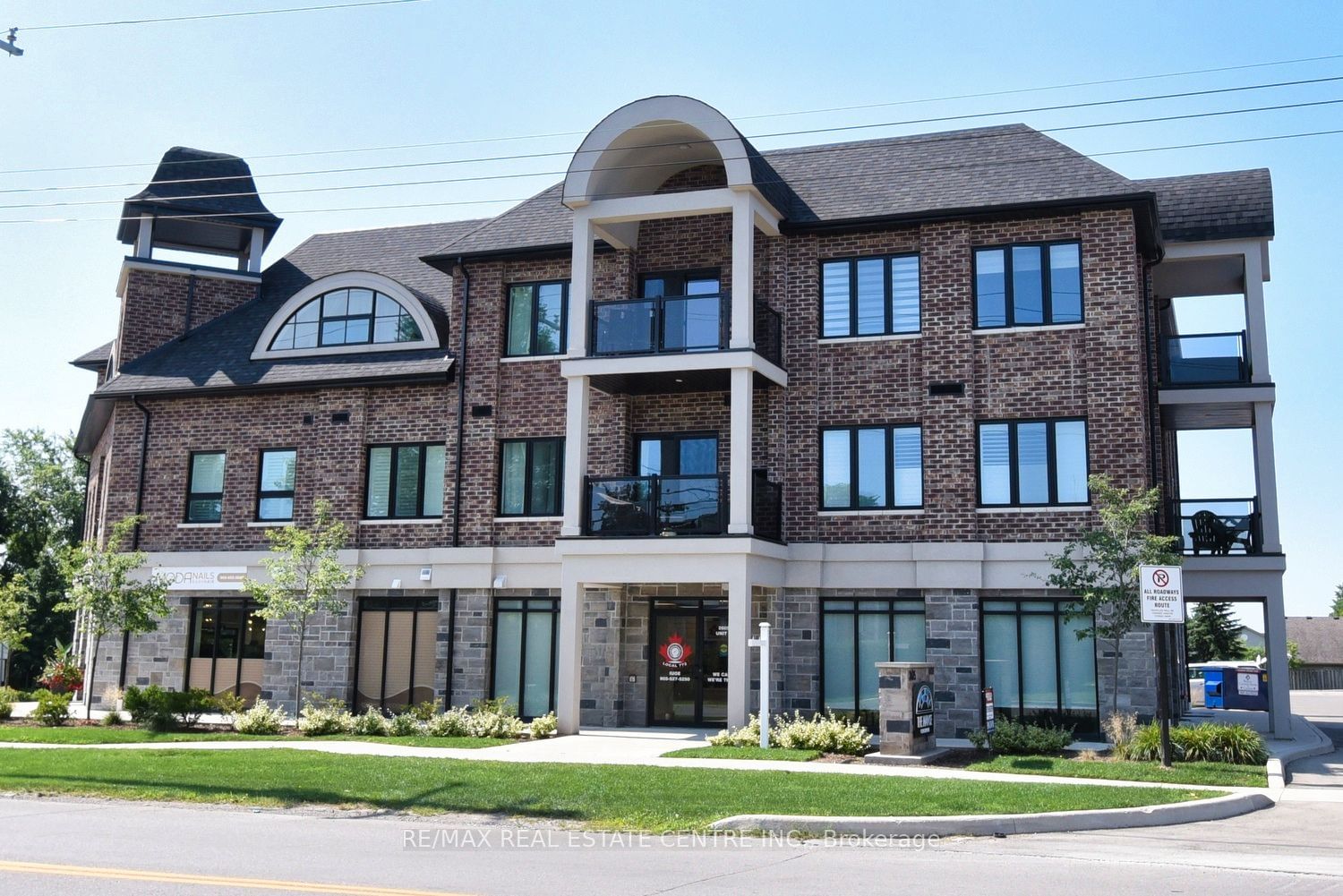 Condo sold at 203-2605 Binbrook Road, Hamilton, Binbrook, L0R 1C0 - MLS: X11911572