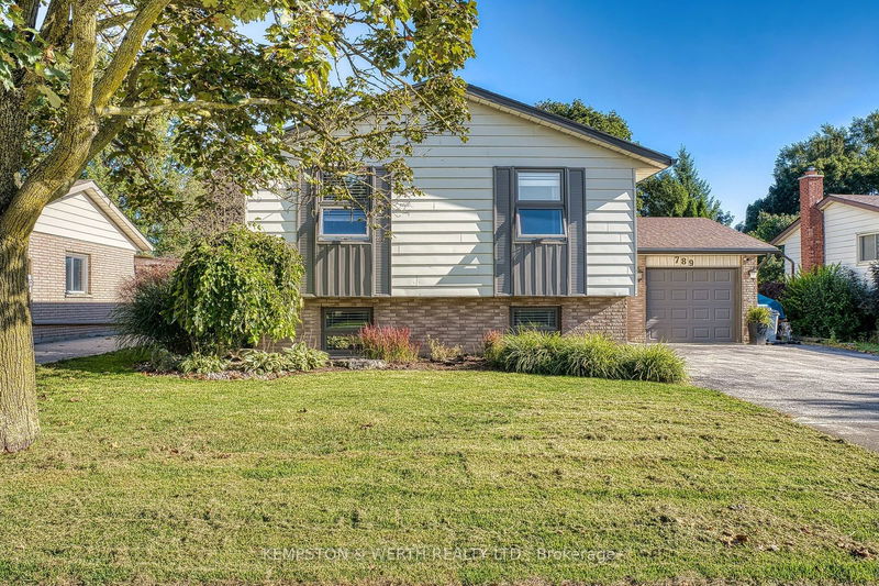 home for sale on 789 John Street W