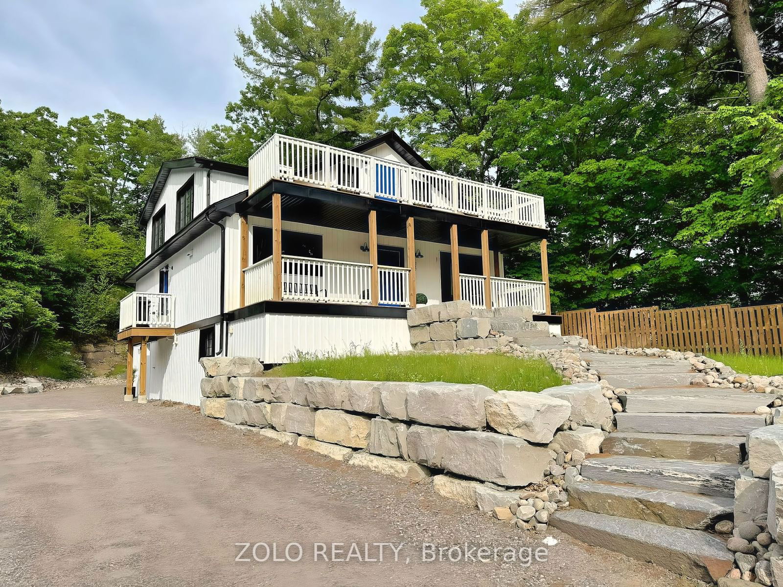 Detached House sold at 26 Joseph Street, Muskoka Lakes, Medora, P0B 1J0 - MLS: X11911721